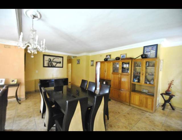 5 BEDROOM HOUSE FOR SALE IN DAWN PARK